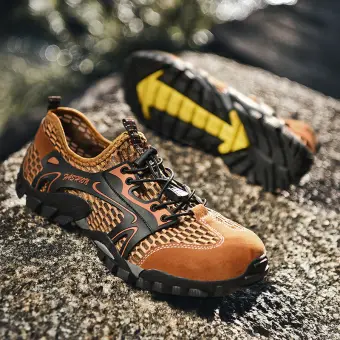 amphibious hiking shoes
