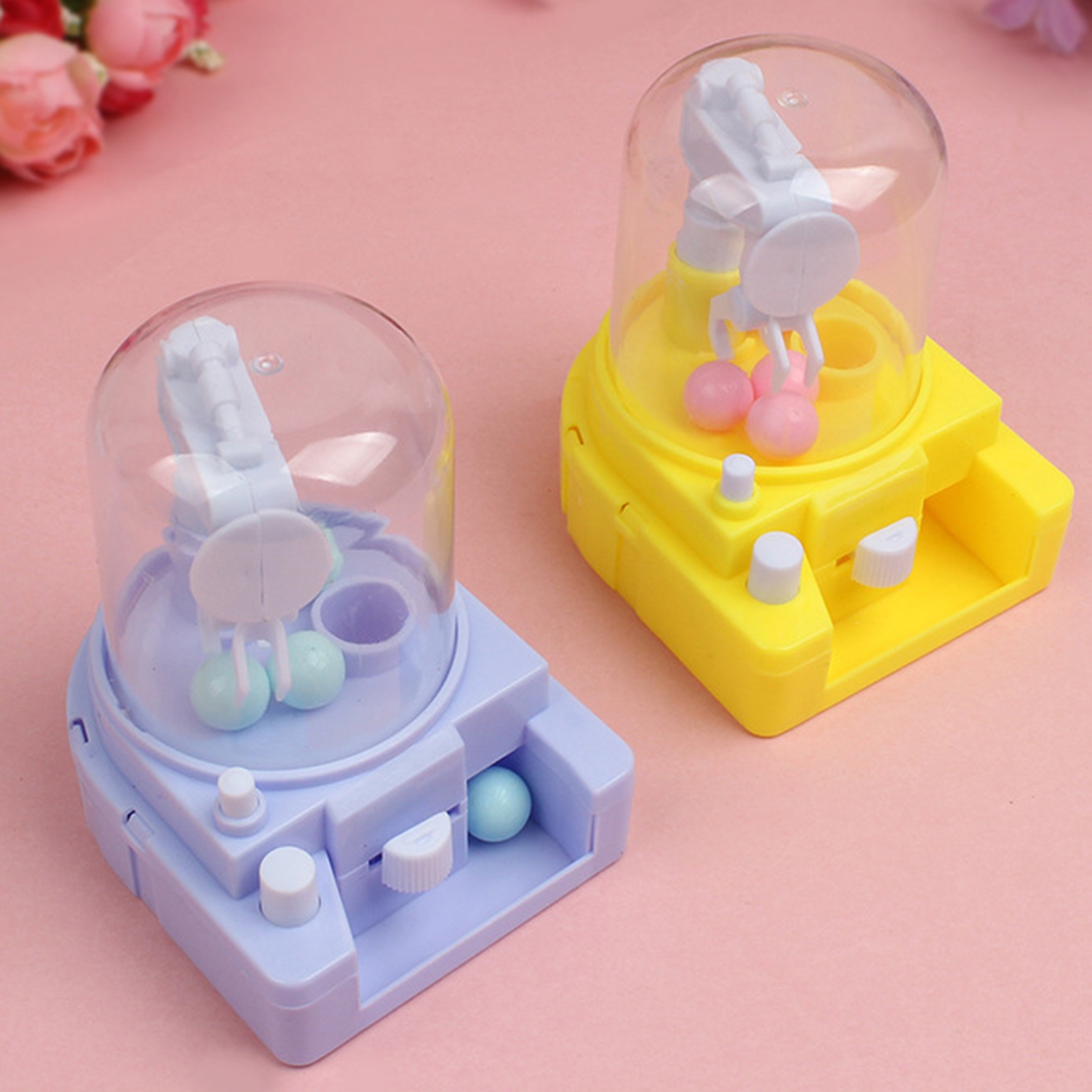 Mini Claw Machine 4 Tiny Stuff Prizes Multi-Color Mini Ball Cute Shape Skill Training Desktop Game Interactive Claw Machine Catcher  Gashapon Grabber Toy Kids Toy Gift
