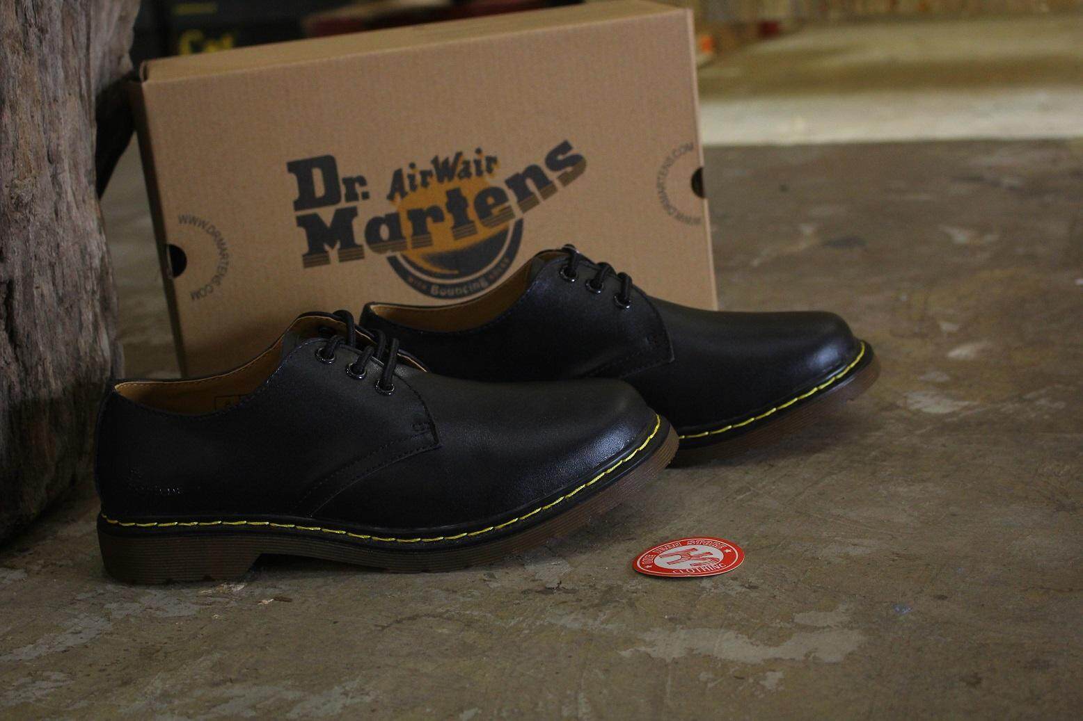 doc martens 3 eye mens
