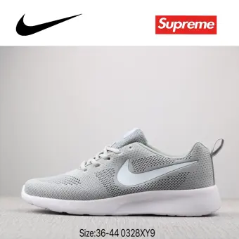 nike tanjun slip resistant