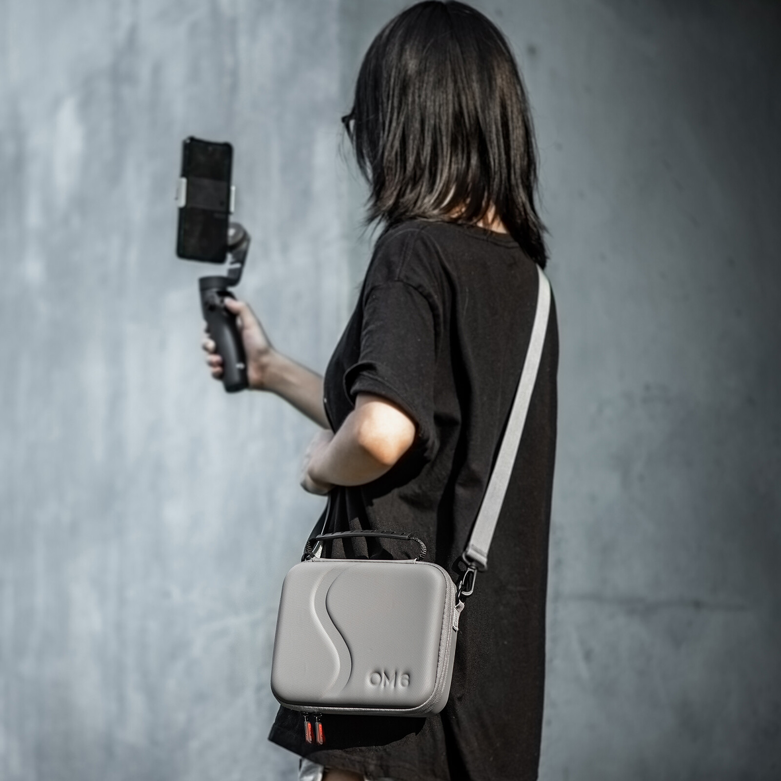 Portable Storage Bag Travel Hardshell Carrying Case with Top Carry Handle Shoulder Strap Replacement for DJI OM 6 Gimbal Stabilizer