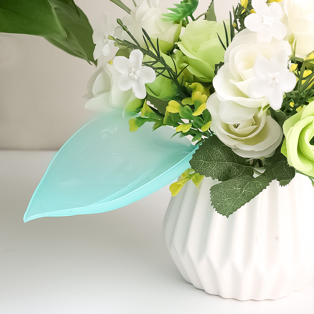 Leaf Shape Plant Watering Devices Potted Plants Waterer Spikes Automatic Irrigation System Watering Drip Funnel Garden Supplies