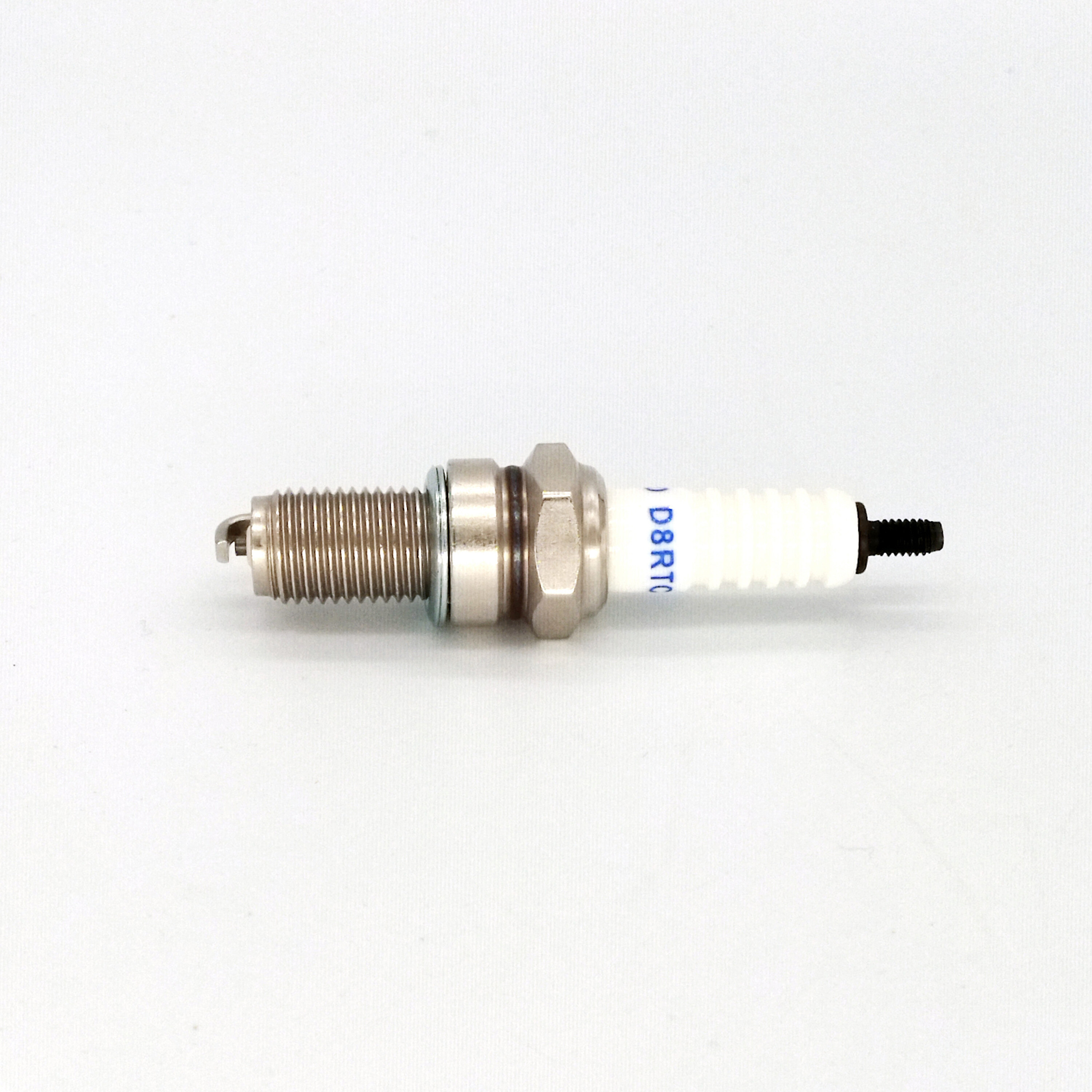 Bugi, d8rtc thay thế CPR8EA-9