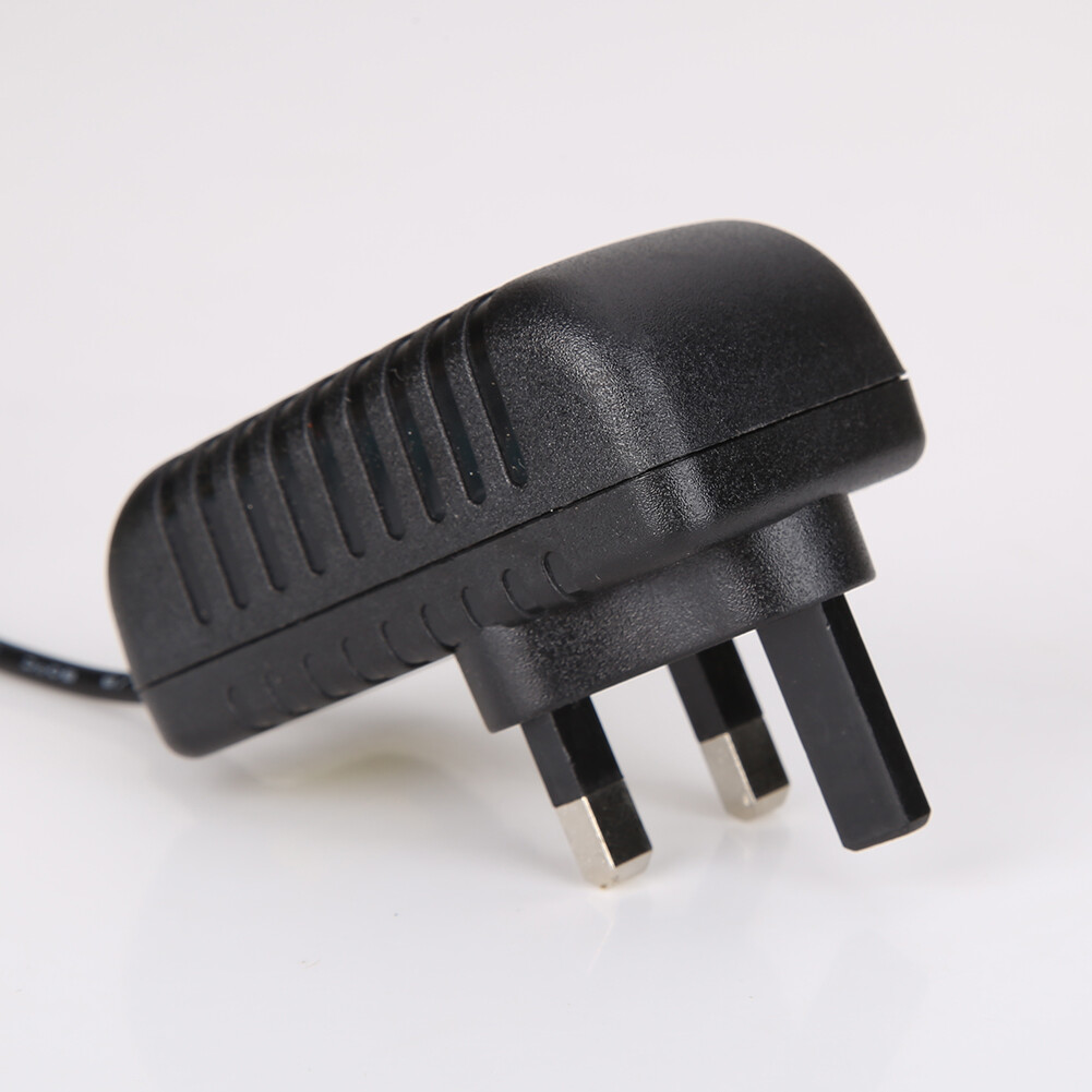 AC to DC 5.5mm*2.1mm 5.5mm*2.5mm 5V 1A Switching Power Supply Adapter