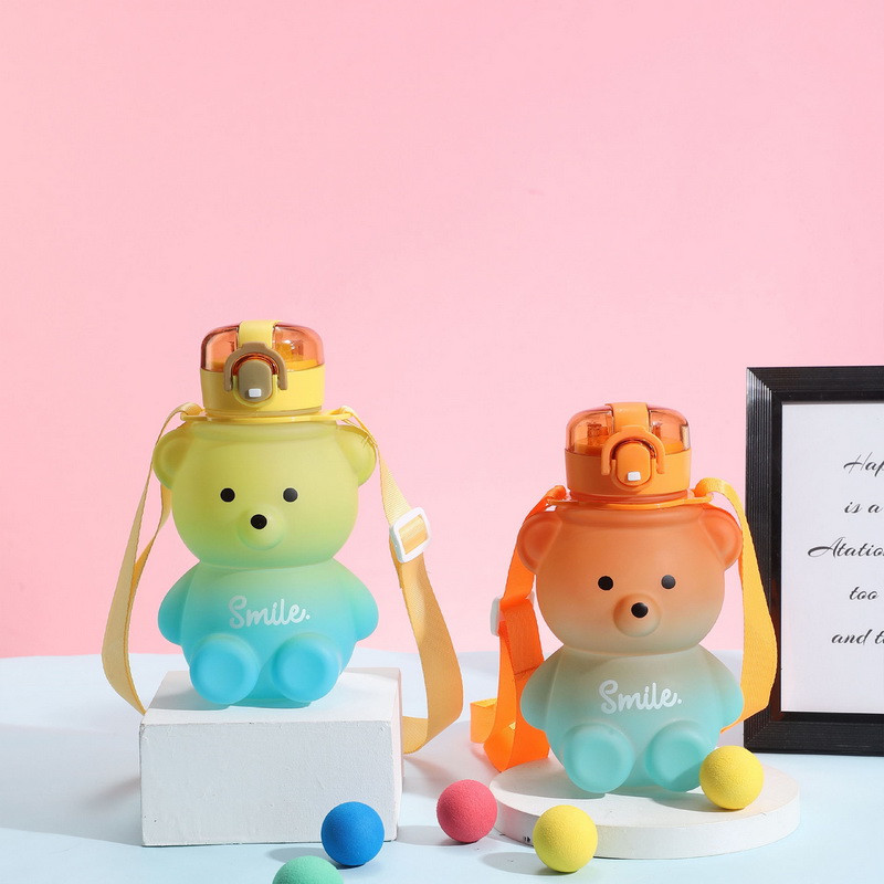 ABL 800ML Bear Kids Drinking Water Bottle Straw Cup Large-capacity Student Bottle Drink Portable Botol Air Shaker Bottle Shaker Bottle