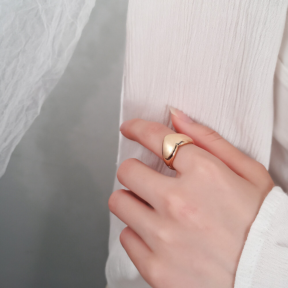 MIAOYA Fashion Jewelry Shop Heart Shape Ring Women Hypoallergenic Material Metal Rings Couple  Gifts For Friends BFF Accessory