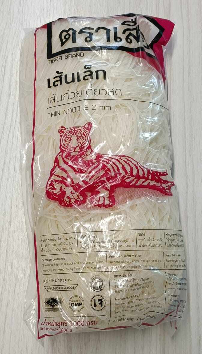 Thaichareonphon Tiger Brand Rice Noodle 1KG KUEY TEOW PAD THAI