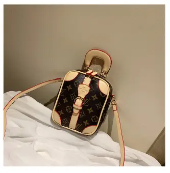 gucci cell phone purse