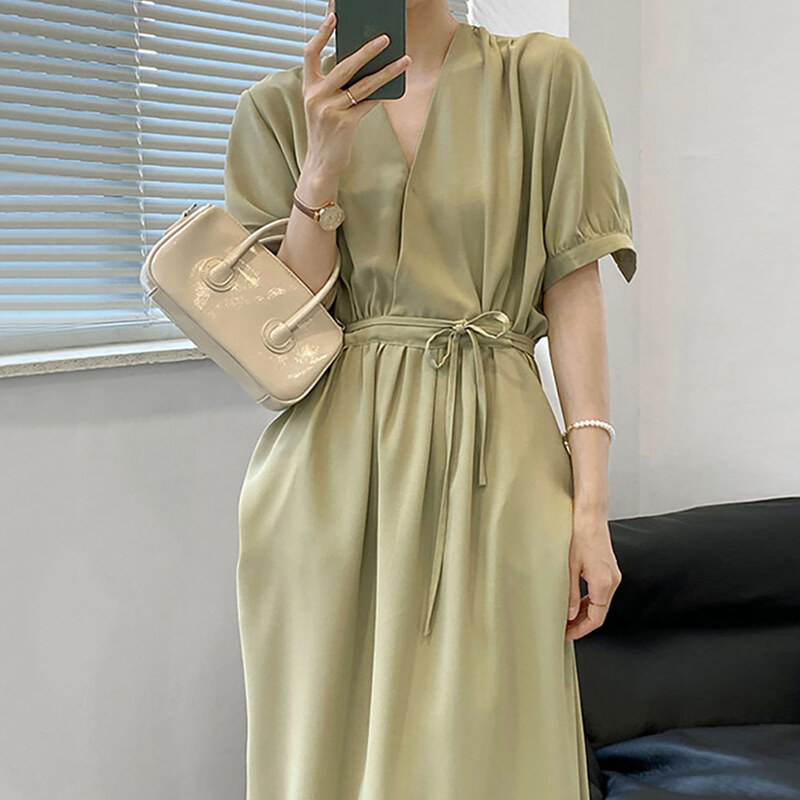 韩国 taishengniao 时尚新款v领腰部蝴蝶结短袖连衣裙女