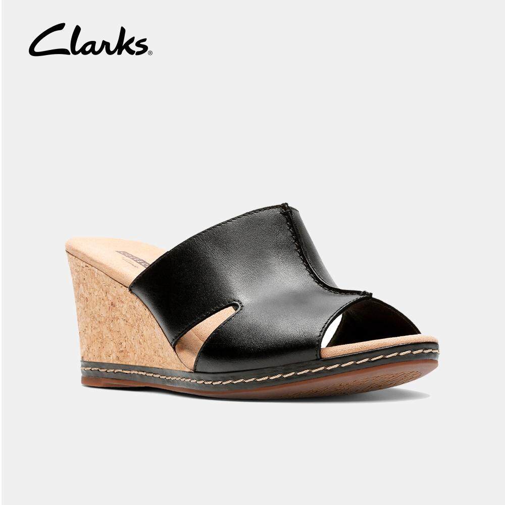 clarks outdoor sandals