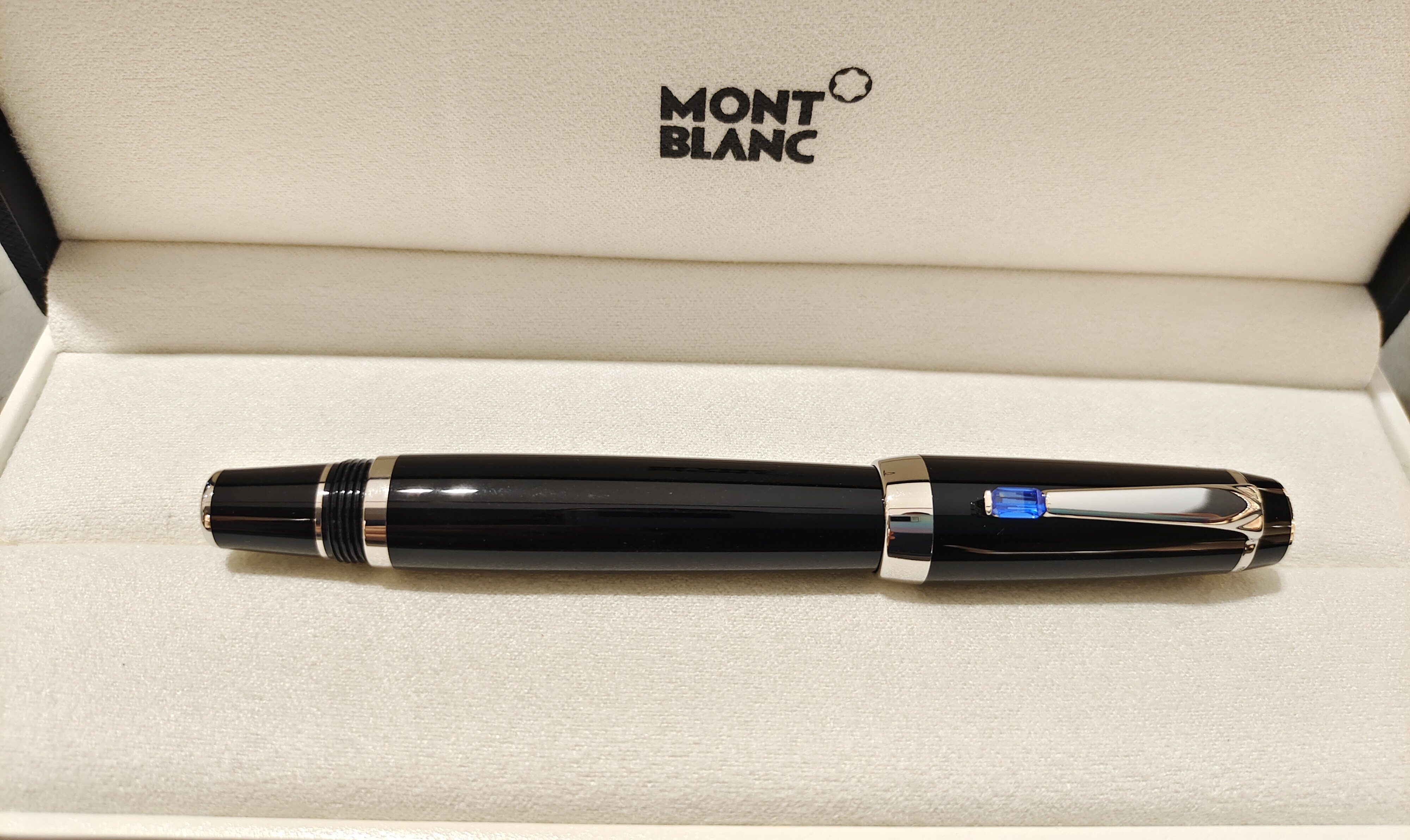 Montblanc boheme outlet bleu fountain pen