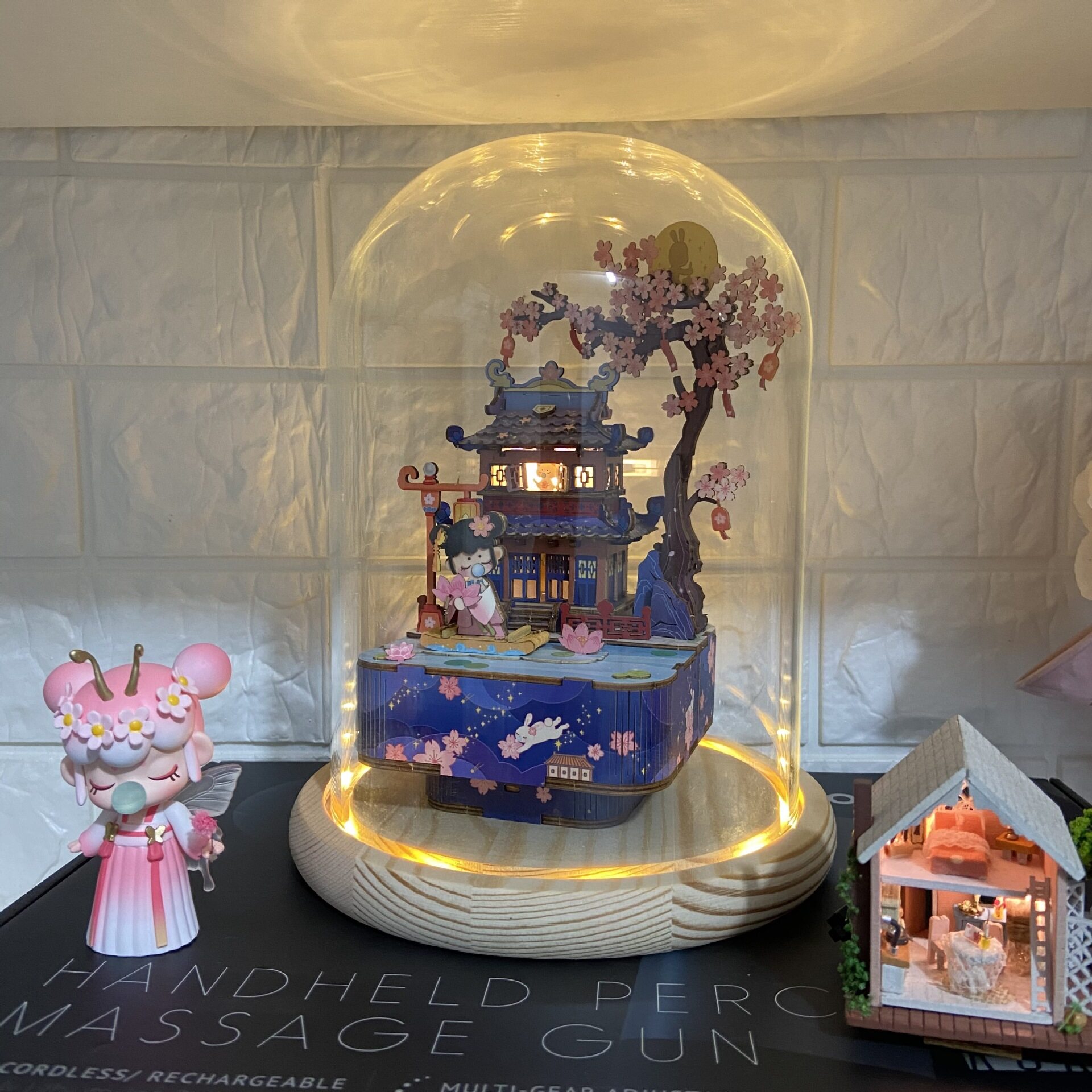 🔥Robotime Music Box With Light Base Dust Cover Diy Cottage Model Glass