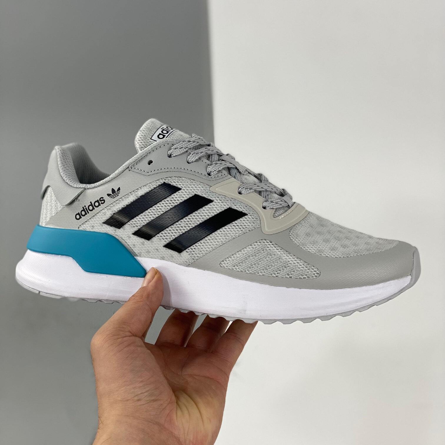 adidas icloud