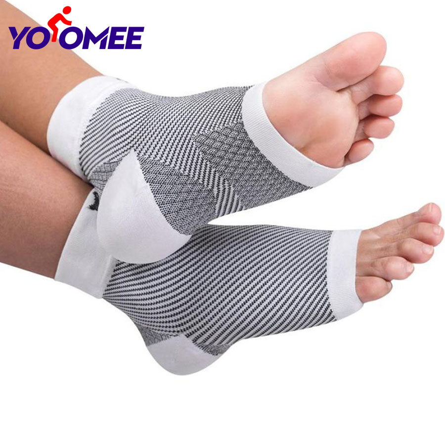 Yoomee 1 Pair Ankle Support  Plantar Fasciitis Socks, Compression Foot Sleeves Ankle Arch Support Socks Pain Relief  Improved Circulation Recovery  Ideal for Runners
