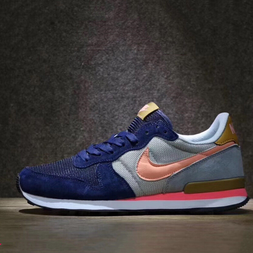 nike internationalist light blue