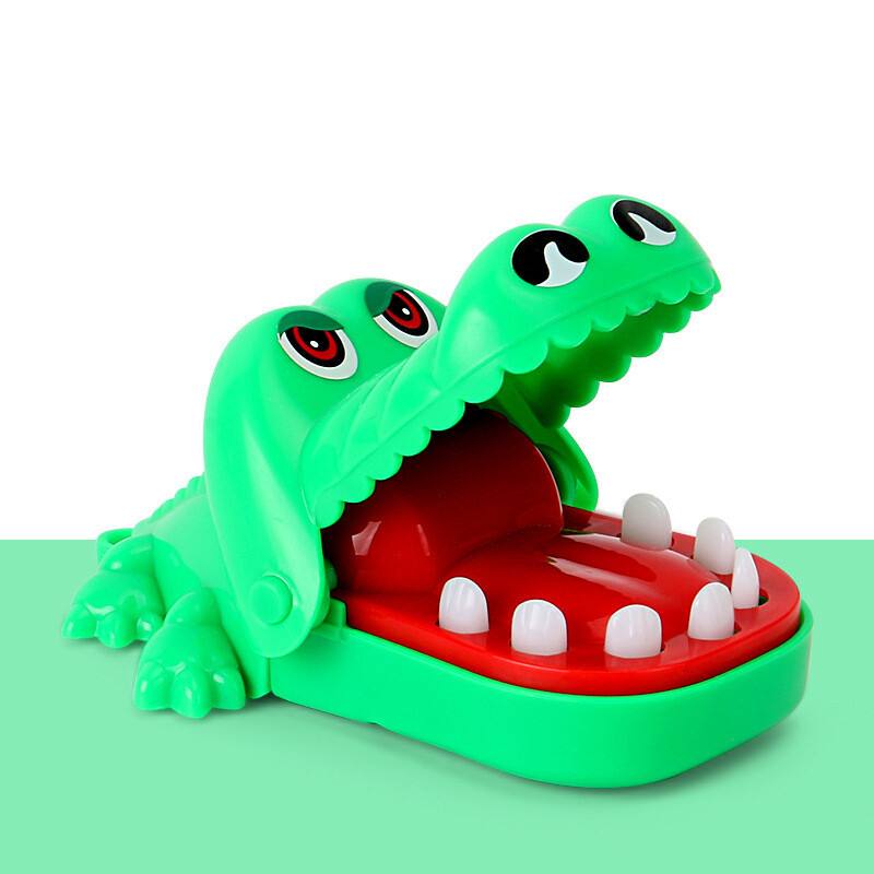Crocodile Toy Classic Mouth Bite Finger Family Game Kids Game Toys,Practical Toy Novelty Toys Biting Hand Alligator Gags Toy