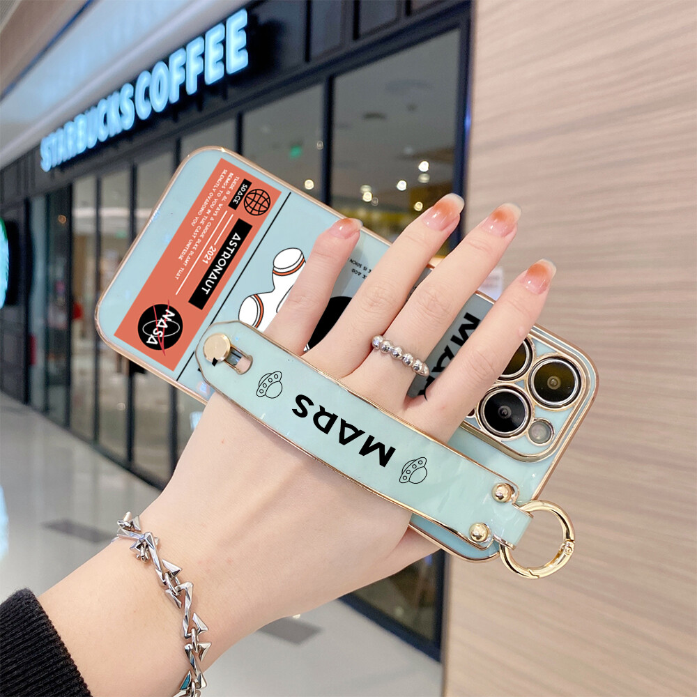 (With Wristband) Hontinga Casing Case For iphone 11 Pro Max 12 Mini 12 Pro Max 13 Mini 13 Pro Max Case Cute Space Astronaut Luxury Chrome Plated Soft TPU Square Phone Case Full Cover Camera Protection Anti Gores Rubber Cases For Girls