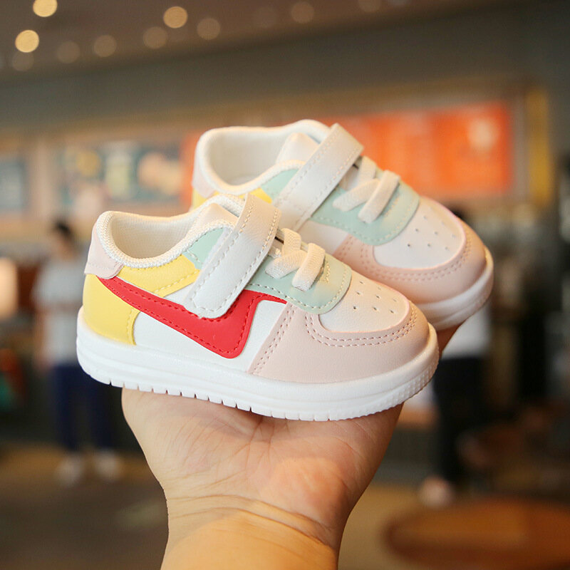 [Ready Stock] New Baby Toddler Shoes Breathable Male Baby Toddler Shoes Color Matching Children Girls Soft Sole Soft Surface Sports Shoes Baby Suitable for 0-3 Years Old