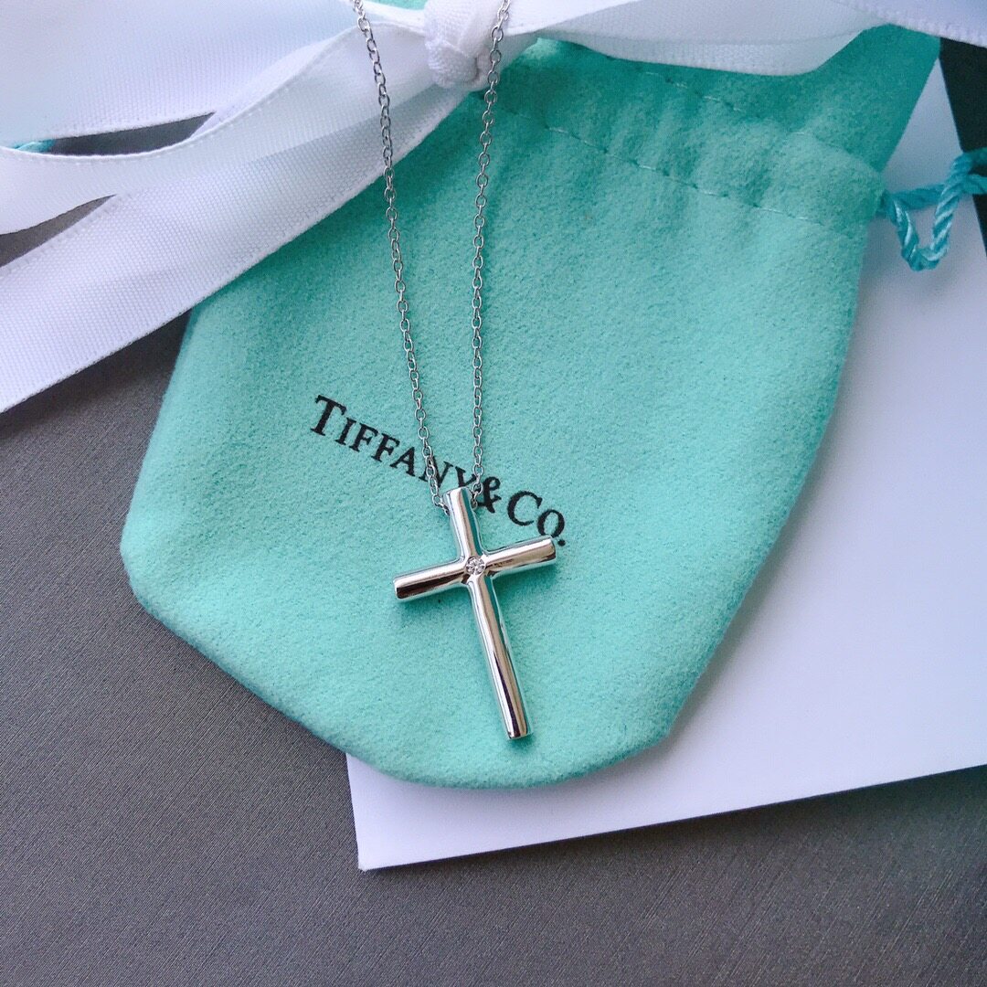 Tiffanyss Cross Pendant Necklace S925 Sterling Silver Religious Cross