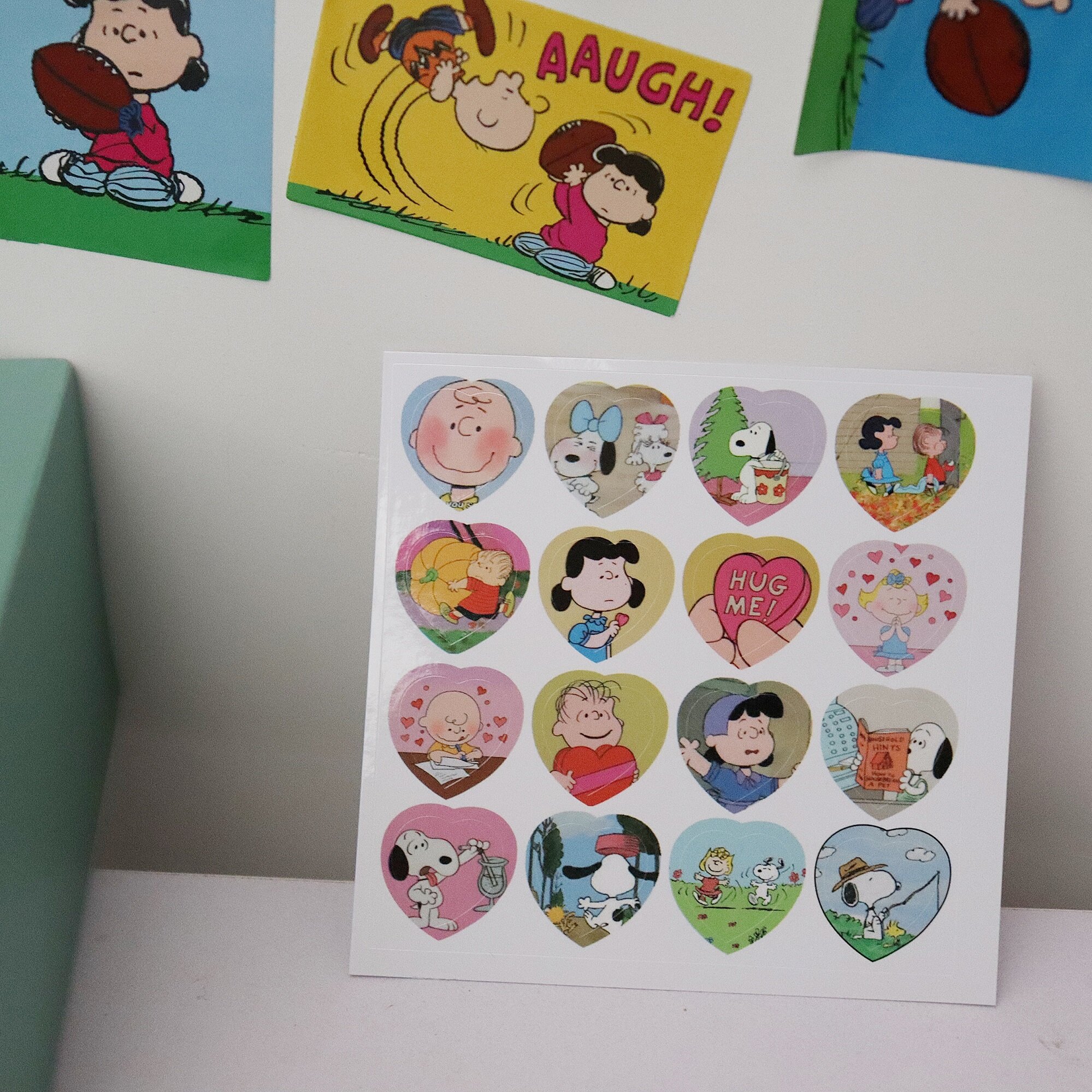 Cartoon Snoopy Sticker hình trái tim, để trang trí.