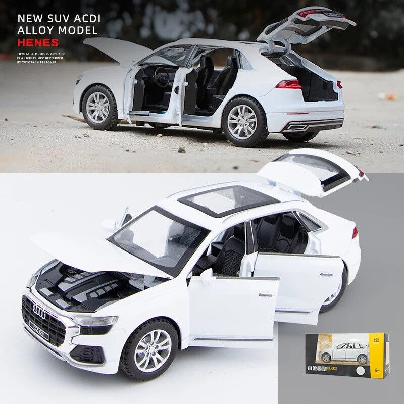 1:32 Scale Audi Q8 Alloy Car Model Light & Sound effect Toys for Boys Toys for Kids Gift for Boys Car for Boys Collection Car Model
