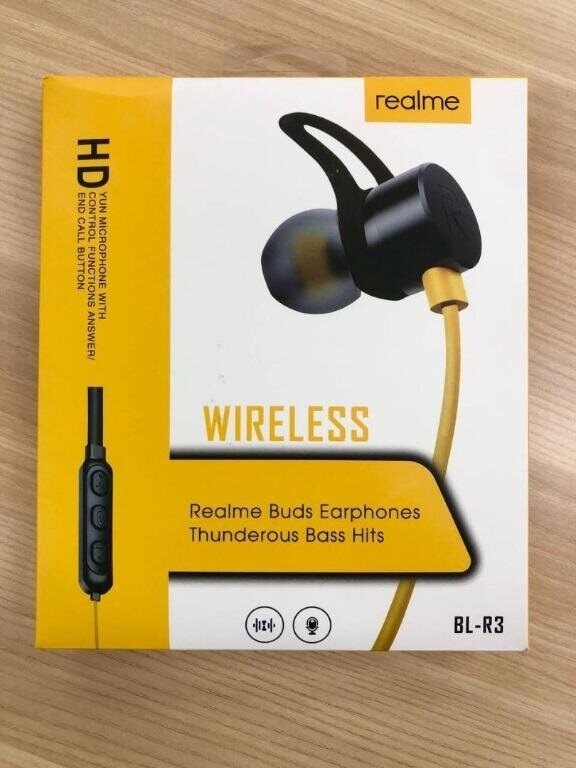 realme r2 earphone price