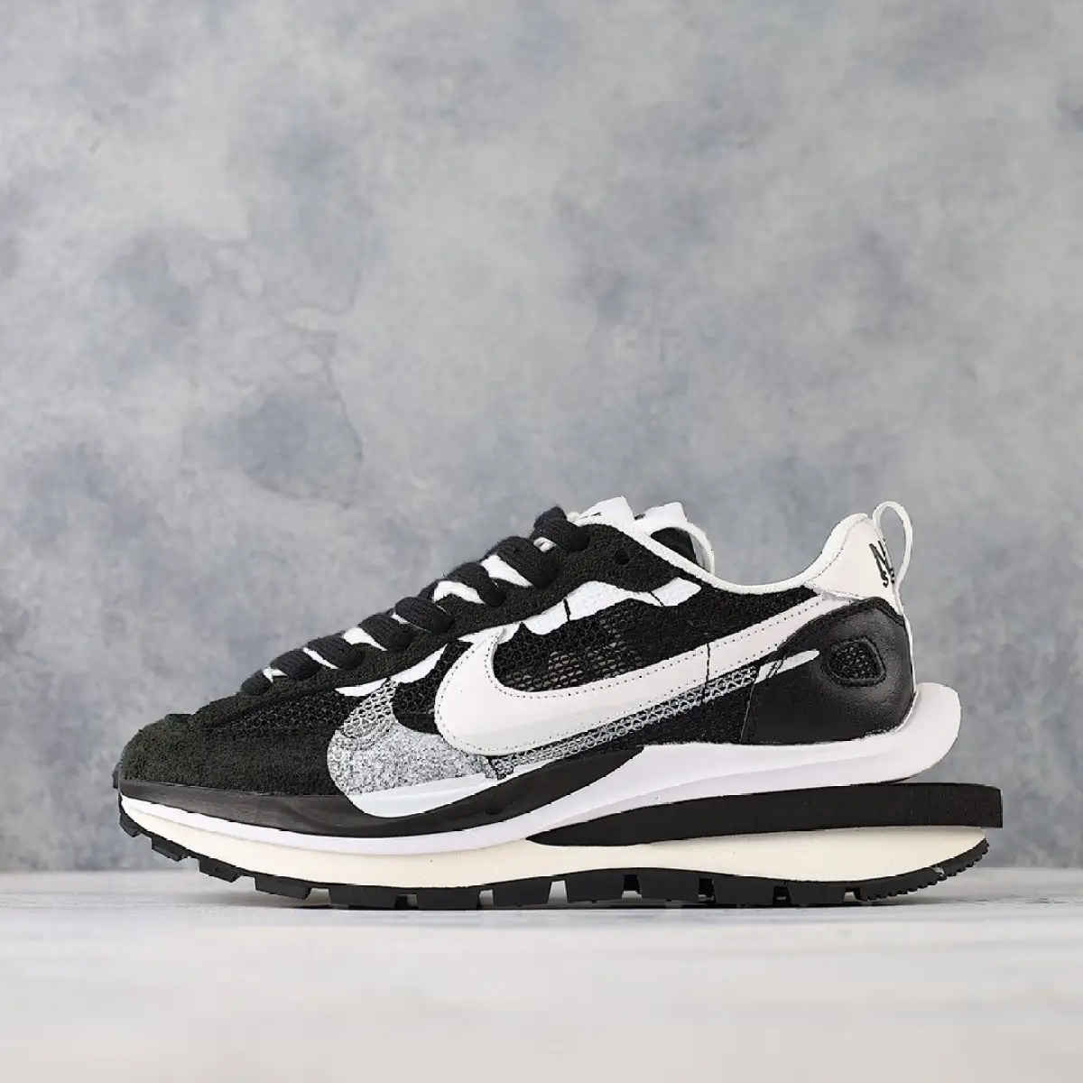 sacai x nike pegasus vaporfly