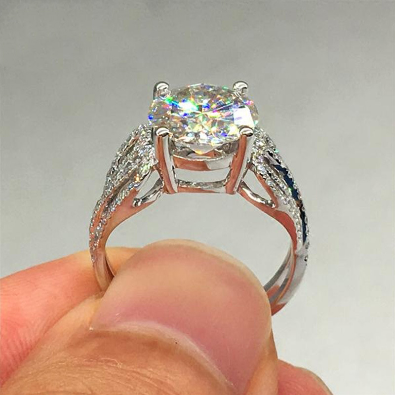 Classic Four Claw Luxury Group Diamond Ring Female Full Diamond Zircon Proposal Wedding Ring