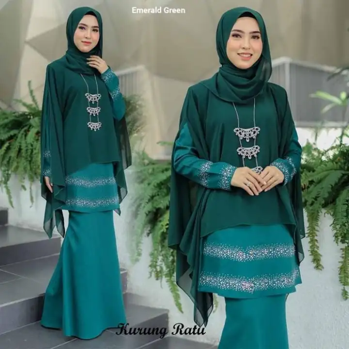 emerald green baju kurung