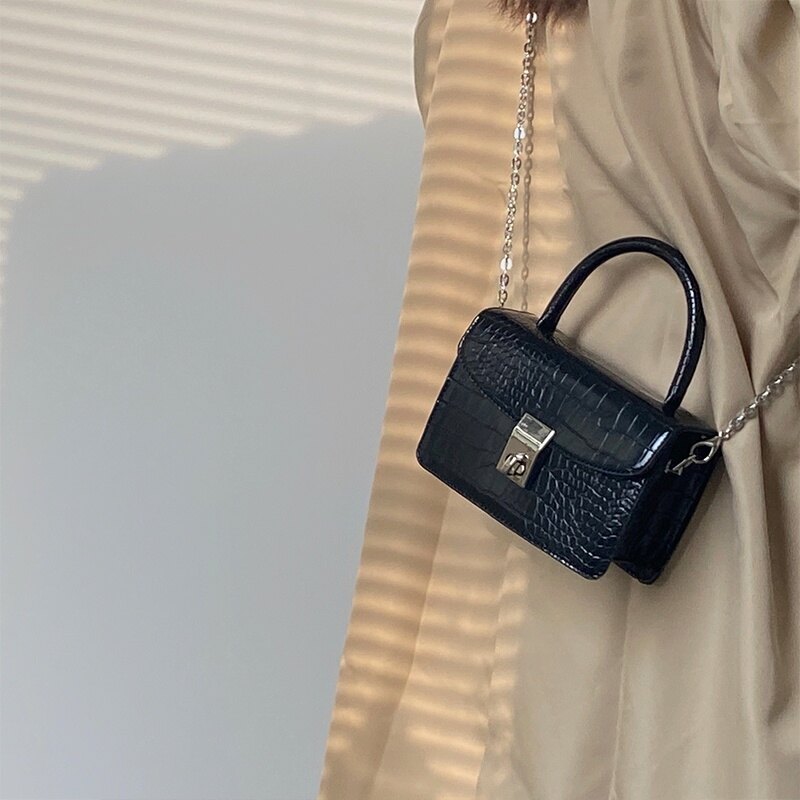 IELGY niche high-end lock square crocodile pattern fashion chain crossbody bag