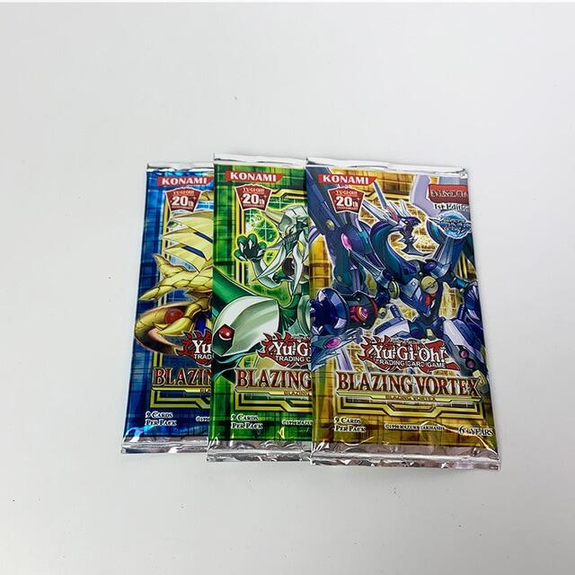 Yugioh 216 Pcs ชุดกล่อง Yu Gi Oh Anime การ์ดเกมคอลเลกชันเด็กของเล่นเด็กคริสต์มาสของขวัญ