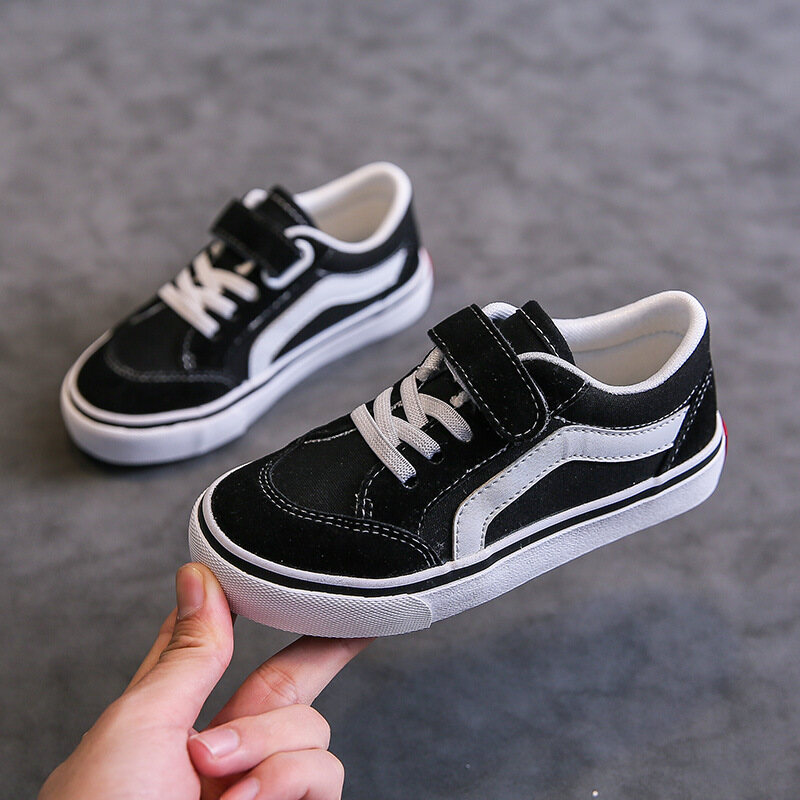 HS New children's canvas shoes, black and white checkerboard baby toddler shoes, indoor shoes.