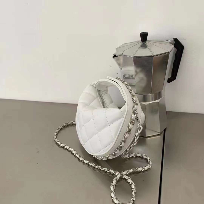 IELGY chain bag women's niche silver fold oval high-quality texture drawstring design