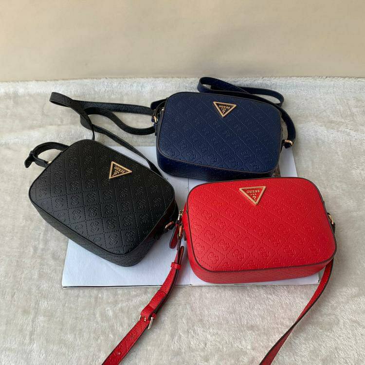 guess original camera bag