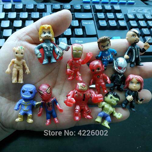 miniature marvel figures