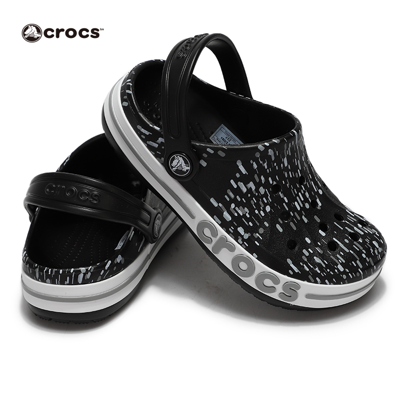 Crocs ชายและหญิงรองเท้าลำลอง2021ฤดูใบไม้ผลิใหม่ Breathable ลื่นกีฬารองเท้า207020-0C4