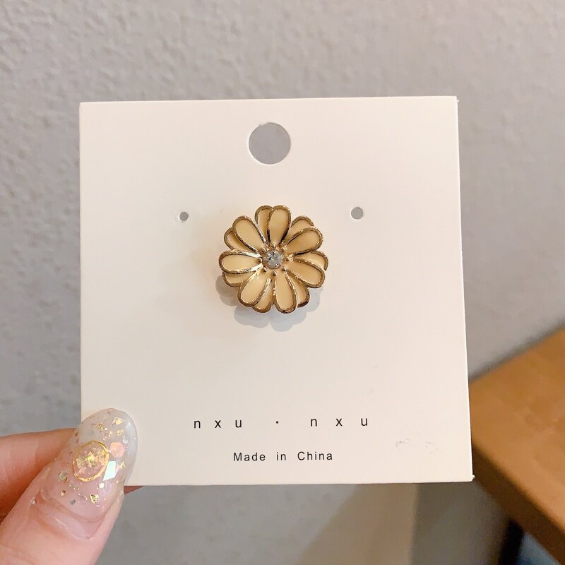 Korean Fashion Brooch Cute Cartoon Pattern