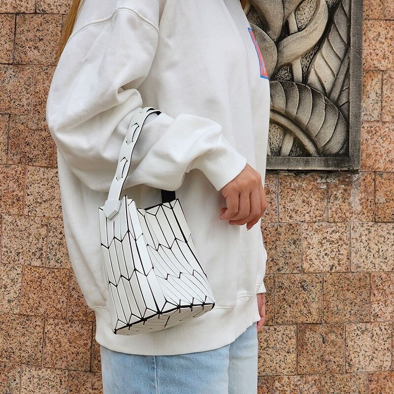 Issey Miyake Issey miyake October new basket package geometry ling female hand the bill of lading shoulder bag bucket