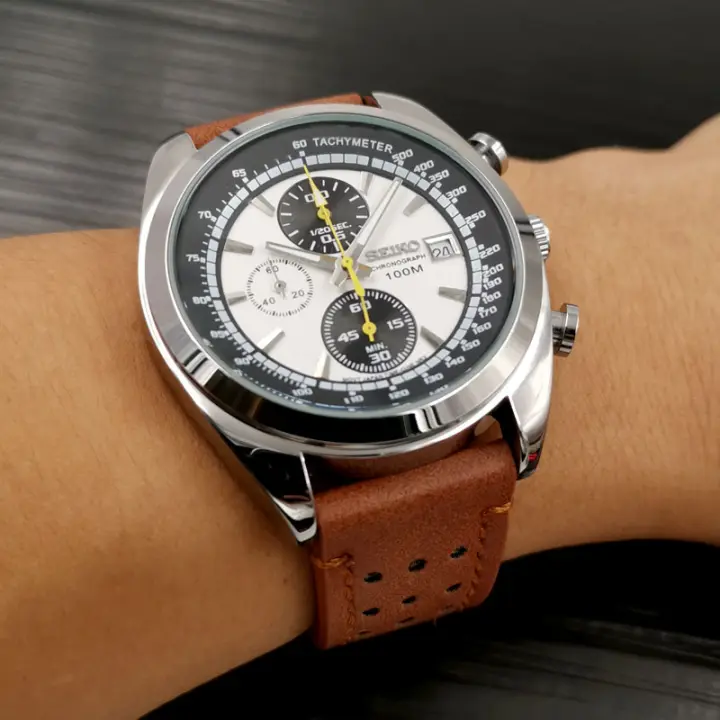 seiko 5 blue dial leather strap