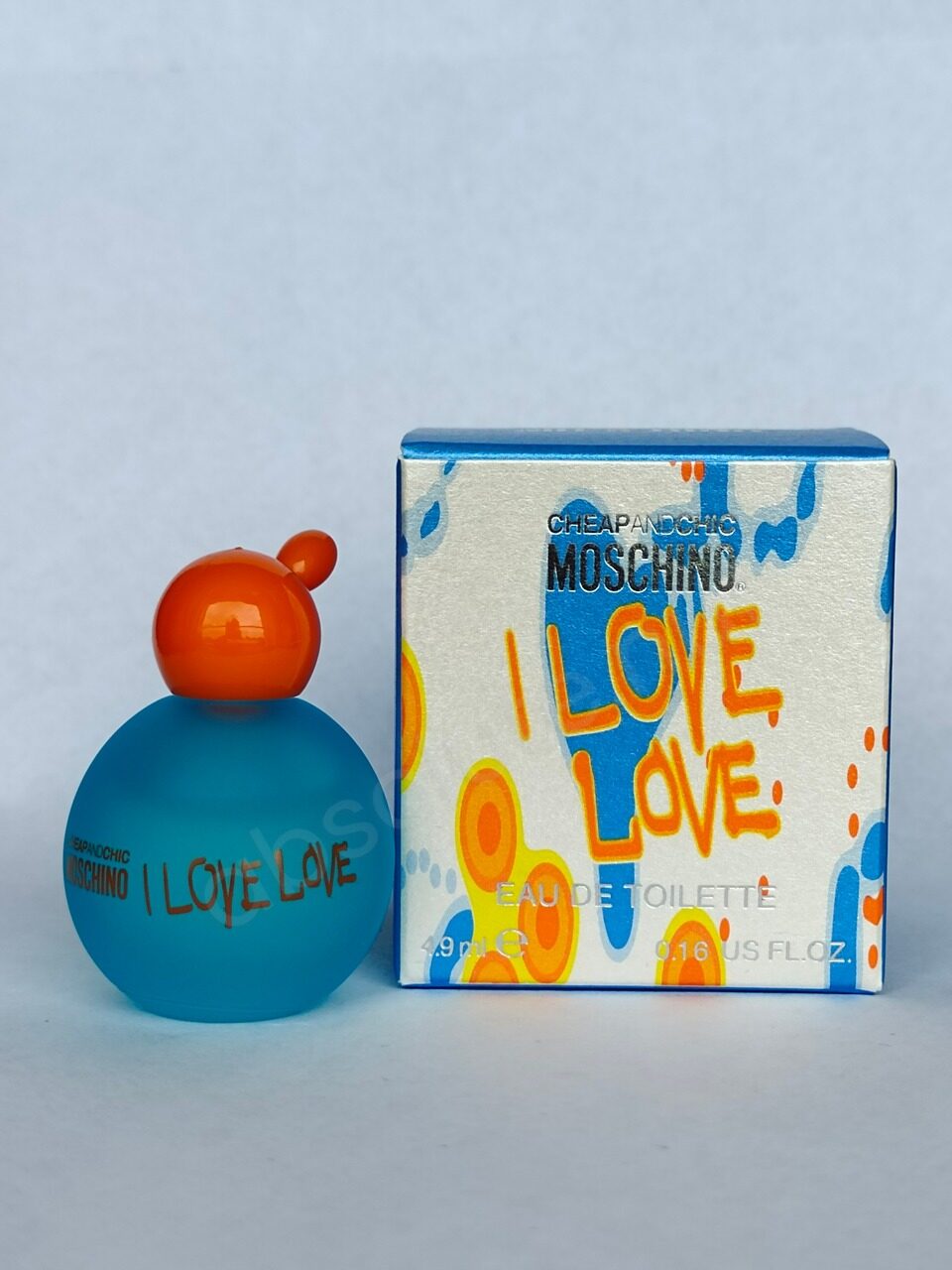 Cheap and chic moschino discount i love love 4.9 ml