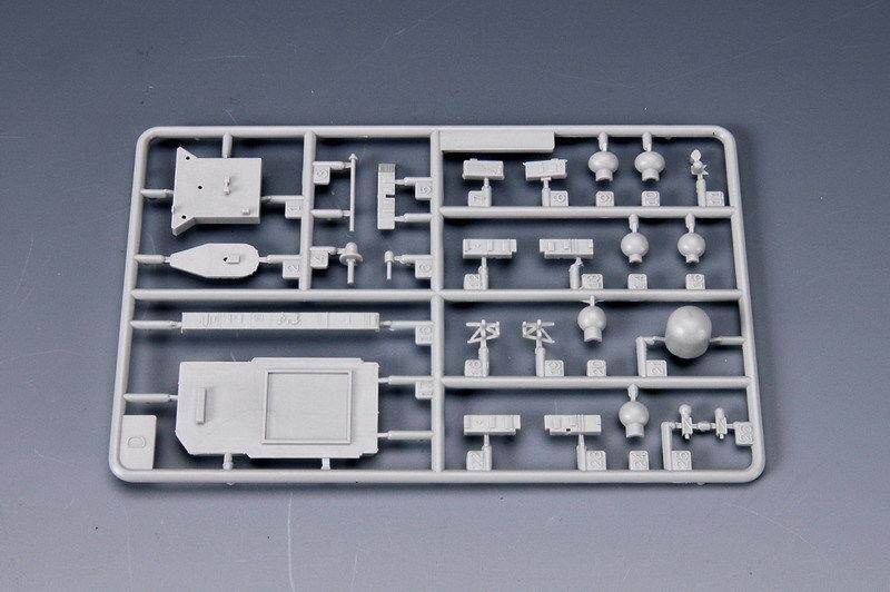 Trumpeter 1/700 05718 USS Mount Whitney LCC-20 2004