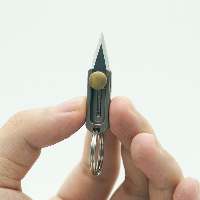 Mini Titanium Alloy Handle Sharp D2 Steel Folding Portable Emergency Tool Survival Keychain Edc