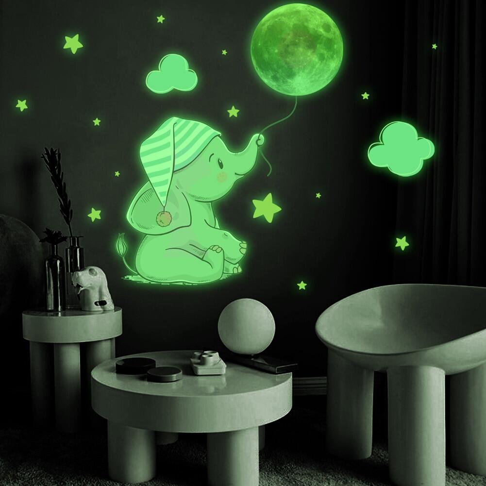 100 stuks Kinderkamer Fluorescerende Glow In The Dark Sterren Maan Muurstickers Decor kopen vanaf een prijs van 3