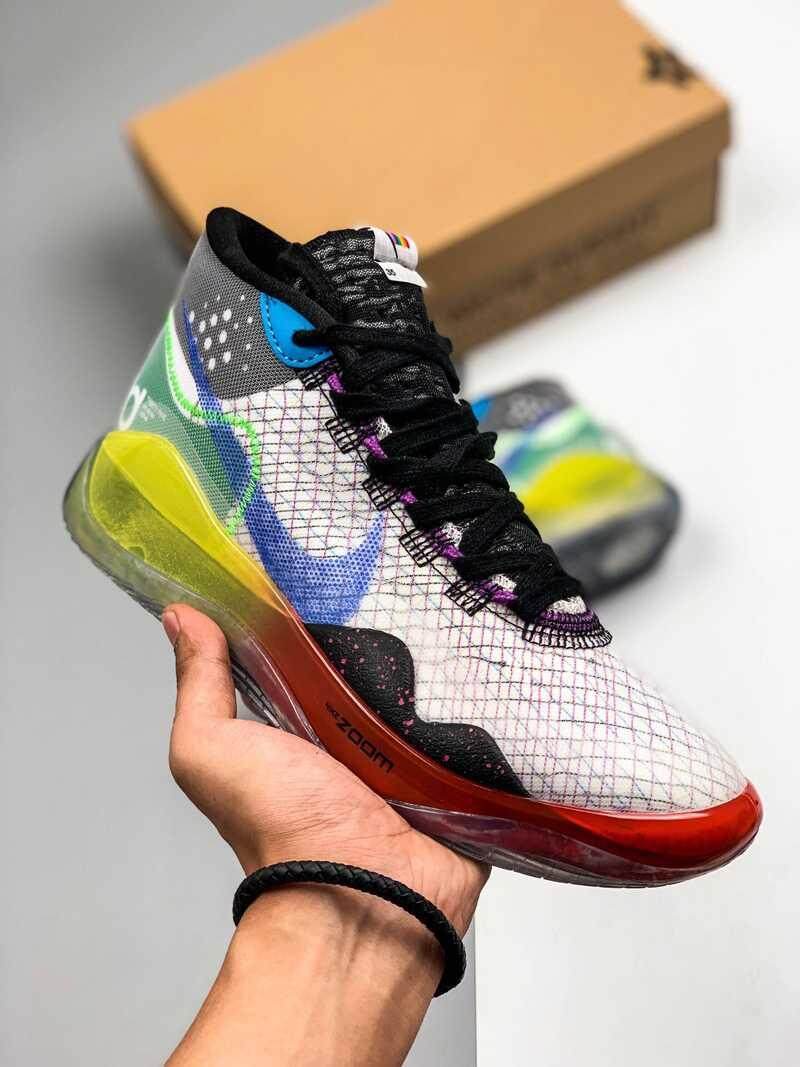 Kualitas Asli Nike_Zoom KD12 EP Pria Sepatu Basket Berongga Ringan Outdoor Praktis Sepatu Olahraga Kasual Olahraga Sneakers Merah/Kuning/ biru/Hijau AR4230-108