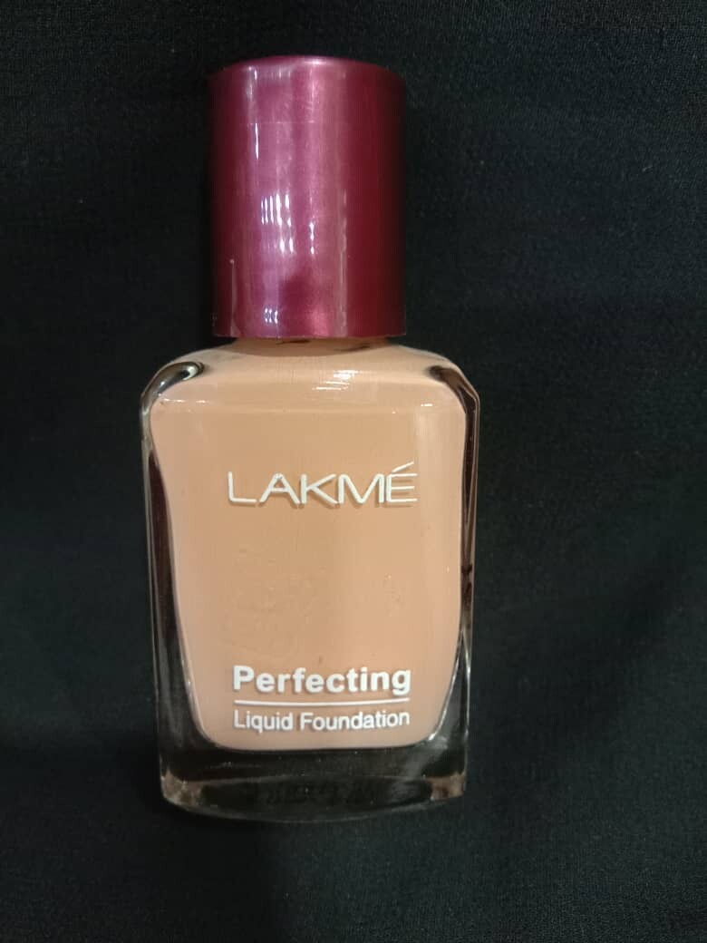 lakme chandan liquid