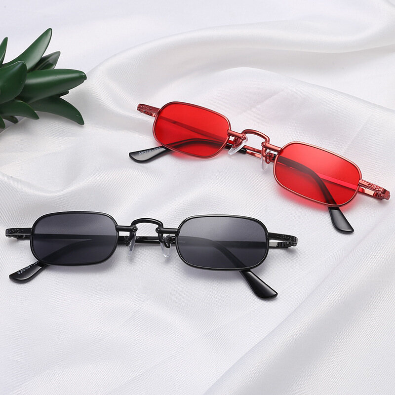 Retro Small Steampunk Metal Square Sunglasses Women Men Fashion Shades Brand Designer Vintage Sunglasses Female High Quality Glasses