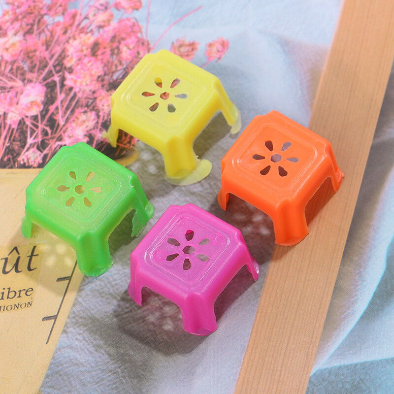 FOO 4pcs Mini plastic toy small square stool model play house chair