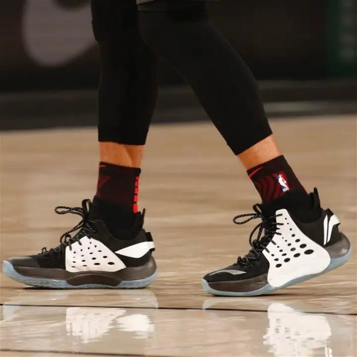 li ning sonic 7