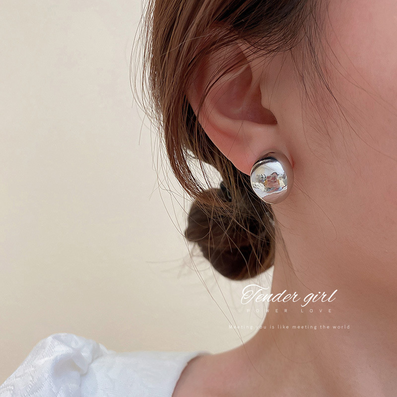 Frascati New Geometric Water Droplets Smooth Simple Retro Metal Stud Earring for Woman Girls Party Holiday Accessories