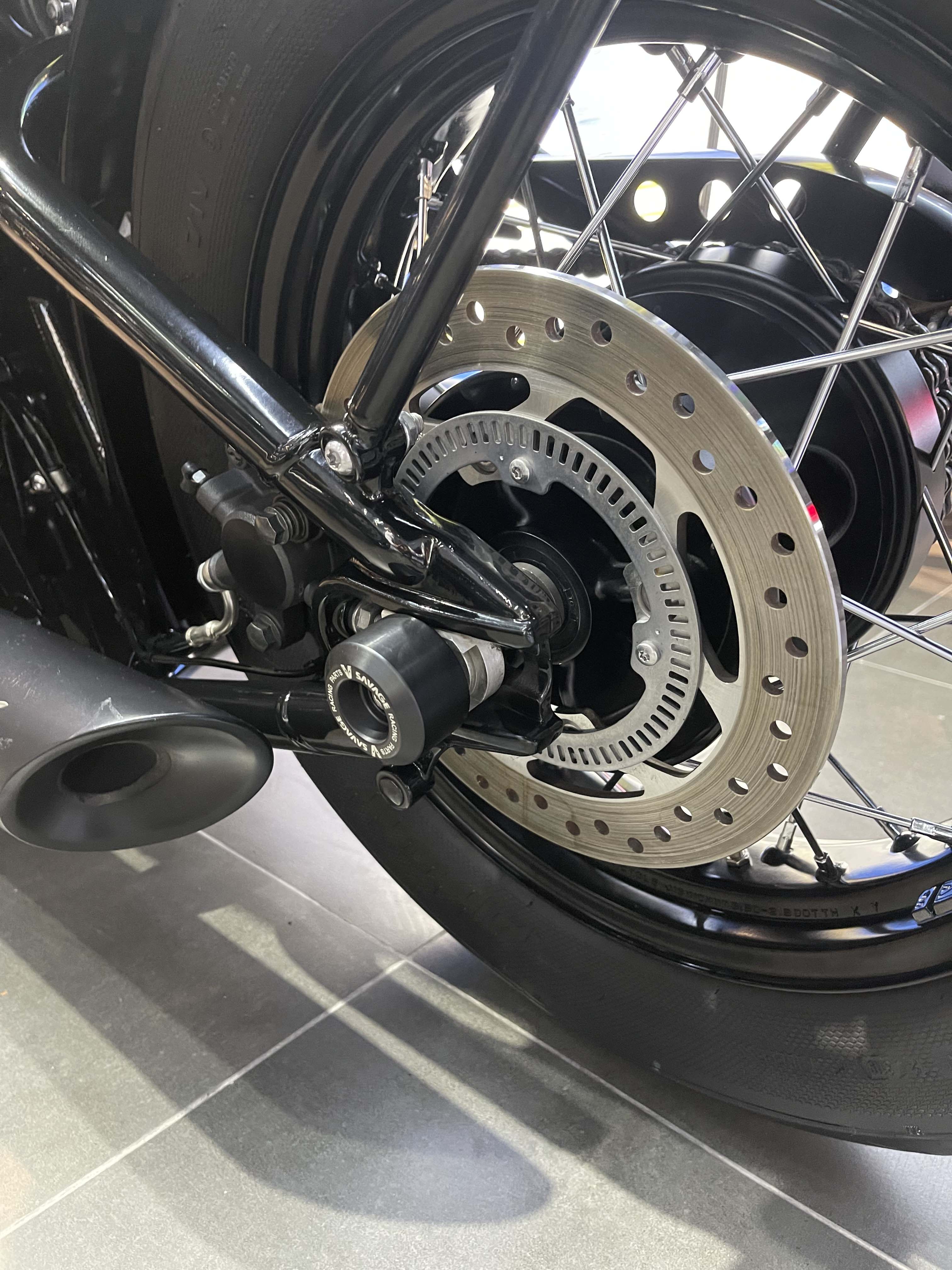 Thanh Trượt Chống Va Đập Trục Trước Sau Cho Triumph Bonneville Bobber 2017-2023 Bộ Bảo Vệ Chống Rơi Phuộc Xe Máy